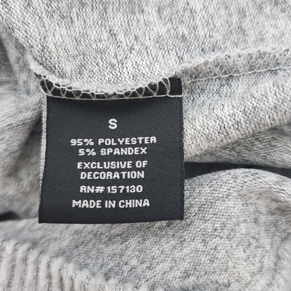 Kiss & Fly Gray Polka-Dot Christmas Sweatshirt, Size Small - Picture 7 of 11